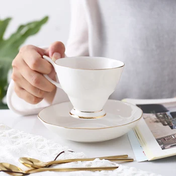 Japonský Kvet Šálku Čaju Nastaviť Domácnosti Európskej Šálku Kávy Nastaviť Keramiky Britský Čierny Čaj Popoludní čaj Čaj Nastaviť LB032003